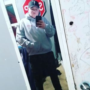 Meet your Posher, Cameron